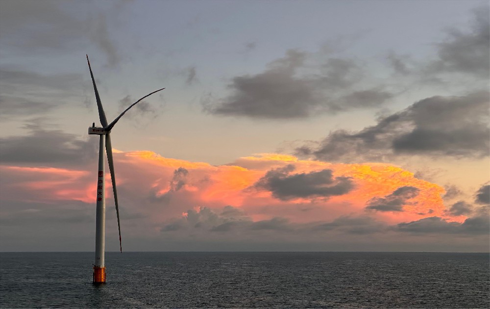 海南1200MW海上風電項目！“精銦01”完成首臺風機安裝